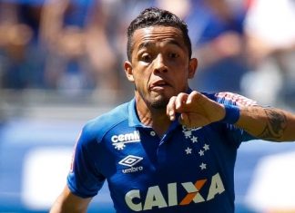 Mesmo com negativa do Cruzeiro em um primeiro momento, Vasco segue otimista por Rafinha