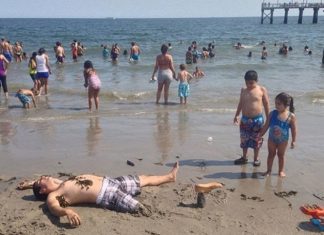 13 Pessoas Que Sabem Realmente Como Se Divertir Na Praia