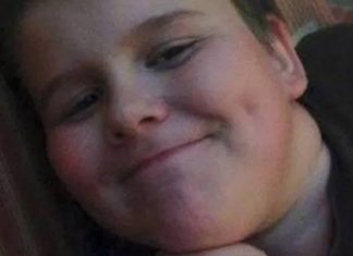 Garoto de 13 anos comete suicídio e deixa carta emocionante para os pais.