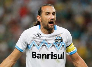 Fim de papo? Novidade sobre a volta de Barcos ao futebol brasileiro