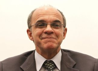 Mais um grande nome surge como possível substituto de Rueda